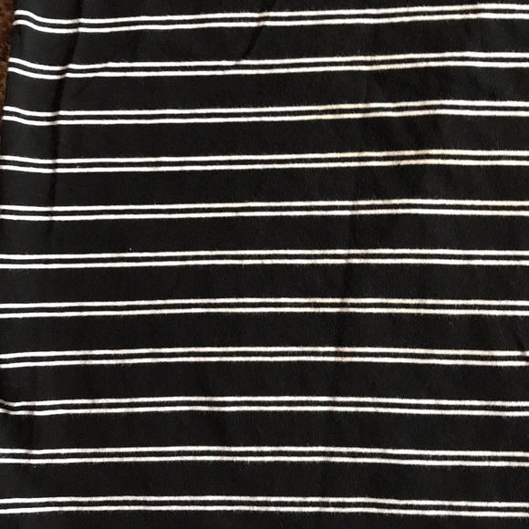 Old Navy Black and White Striped Tank Top - Picture 2 of 3
